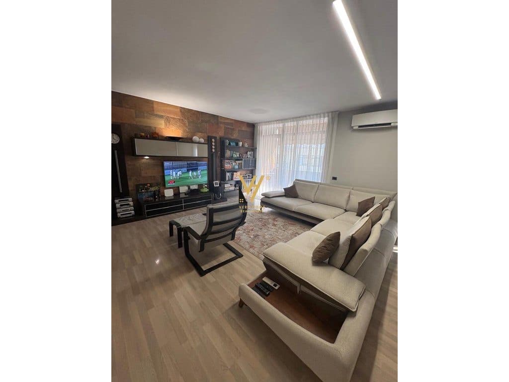 SHITET APARTAMENT 1+1+BLK TEK KIKA 1, KOMUNA E PARISIT 180.000 EURO