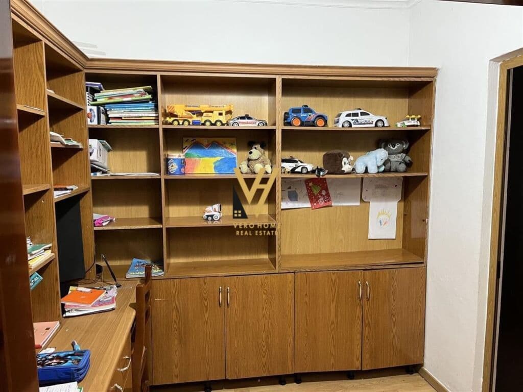 Shitet Apartament 2+1 te Rruga Niko Avrami 80 m2 4