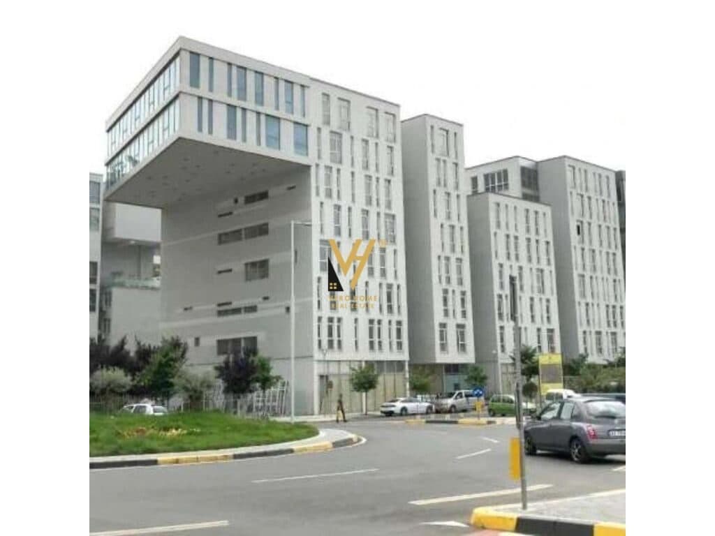 Jepet dyqan me qera te Kompleksi Kika 2 130 m2