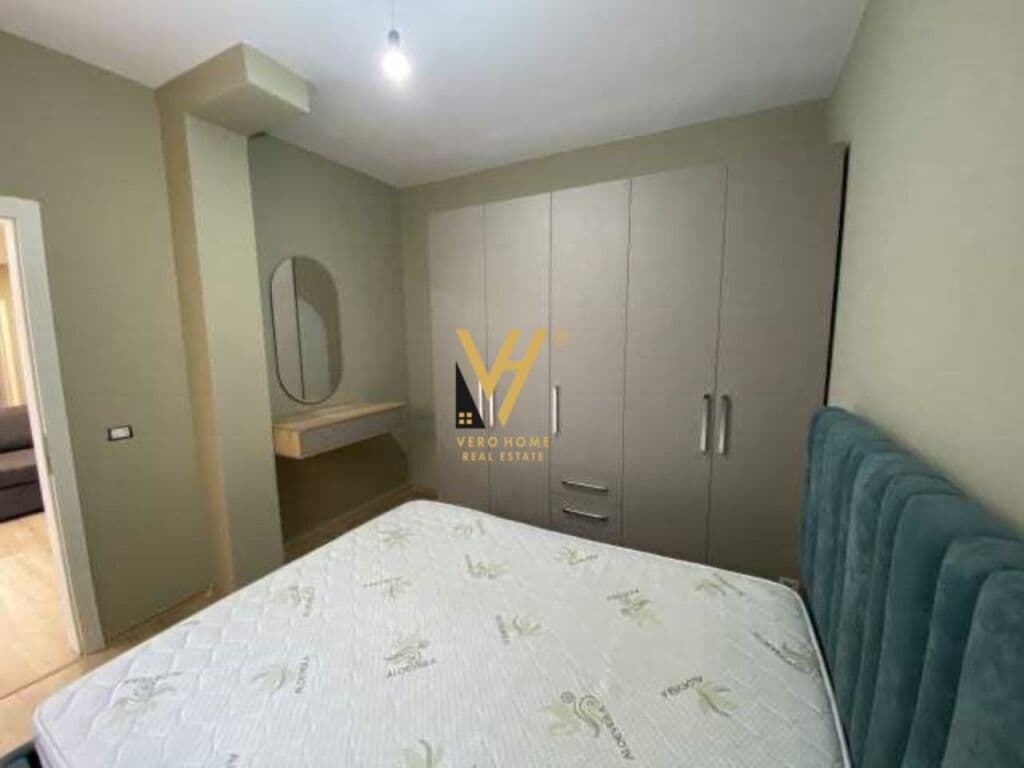 Jepet Apartament 1+1+ballkon me qera te Kompleksi Lorena , Shkoze 60 m2 3