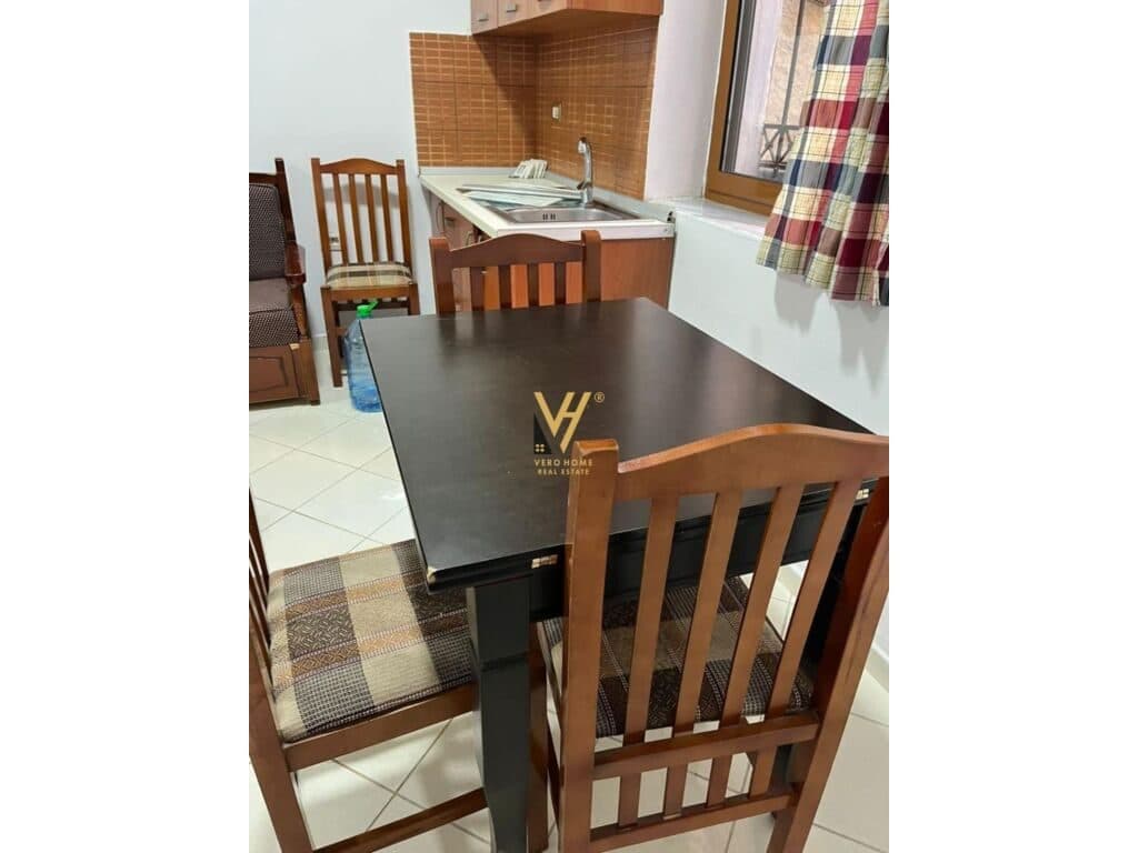 Shitet apartament 1+1 te Medreseja 56 m2 3