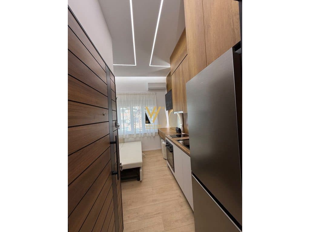 JEPET GARSIONERE 45 M2 ME QERA TE MYSLYM SHYRI 55.000 LEKE 2