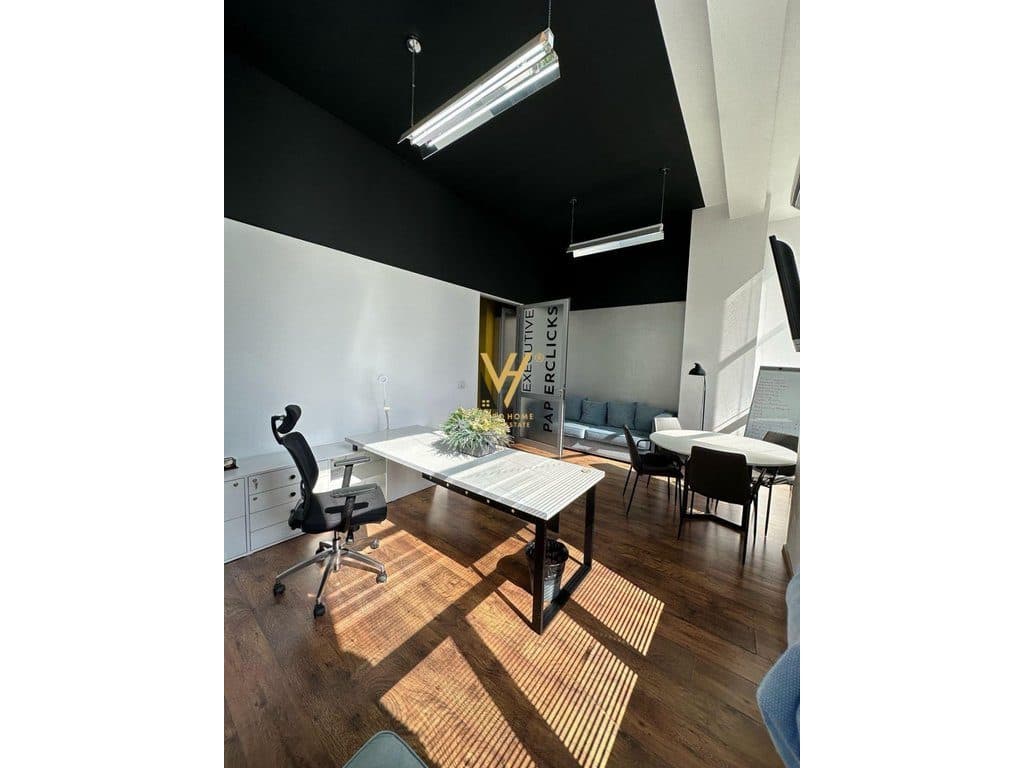 JEPET ZYRE 180 M2 ME QIRA TE RR.SAMI FRASHERI, BLLOK 320.000 LEKE 3
