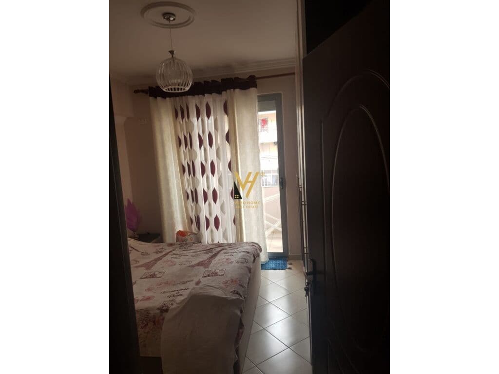 Jepet Apartament 2+1+ballkon me qera te Rruga Besim Alla 90 m2 2