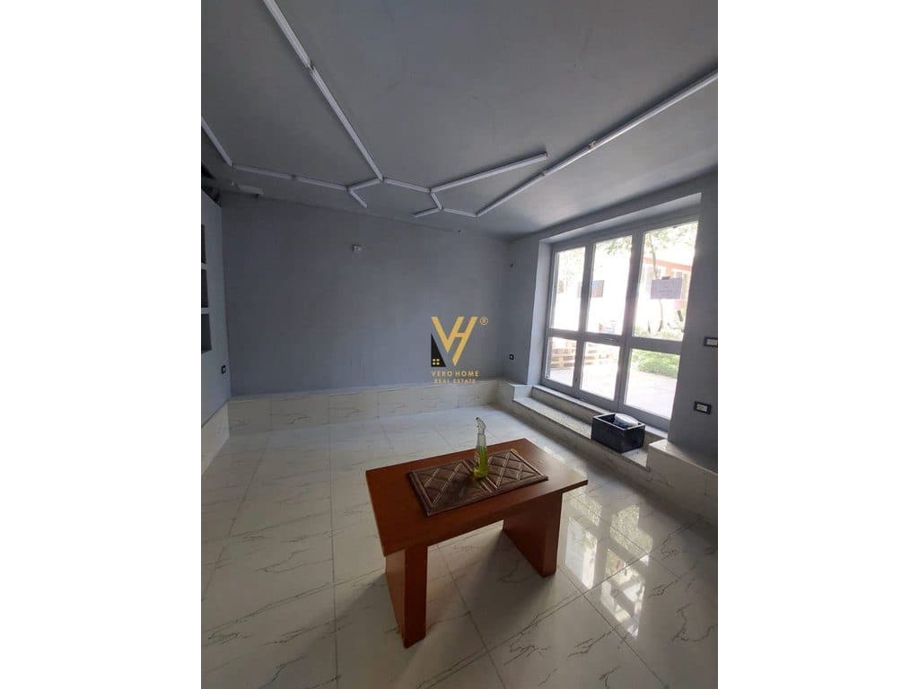 JEPET DYQAN 65 M2 ME QIRA TE ZOGU I ZI 170.000 LEKE 3