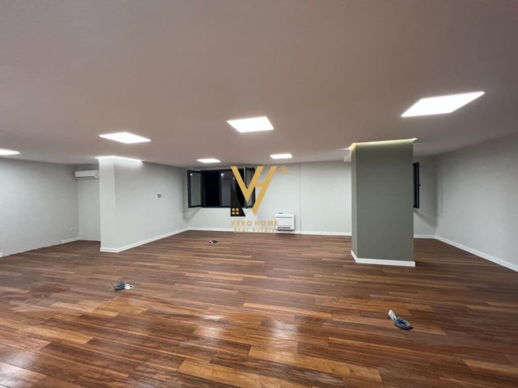 Jepet Ambient Biznesi me qera te Shallvaret 150 m2 4