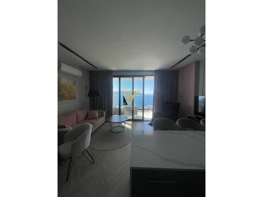SHITET APARTAMENT 3+1+2+3BLK NE SARANDE 340.000 EURO