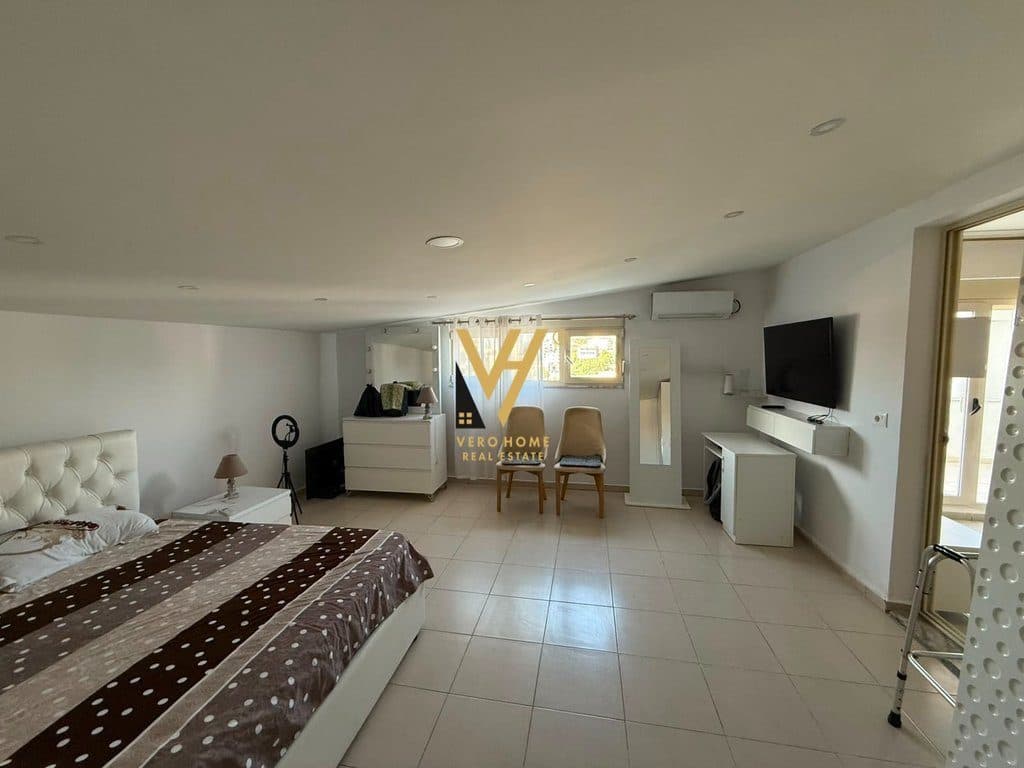 SHITET APARTAMENT 3+1+2 TEK PLEPAT NE DURRES 220.000 EURO 4