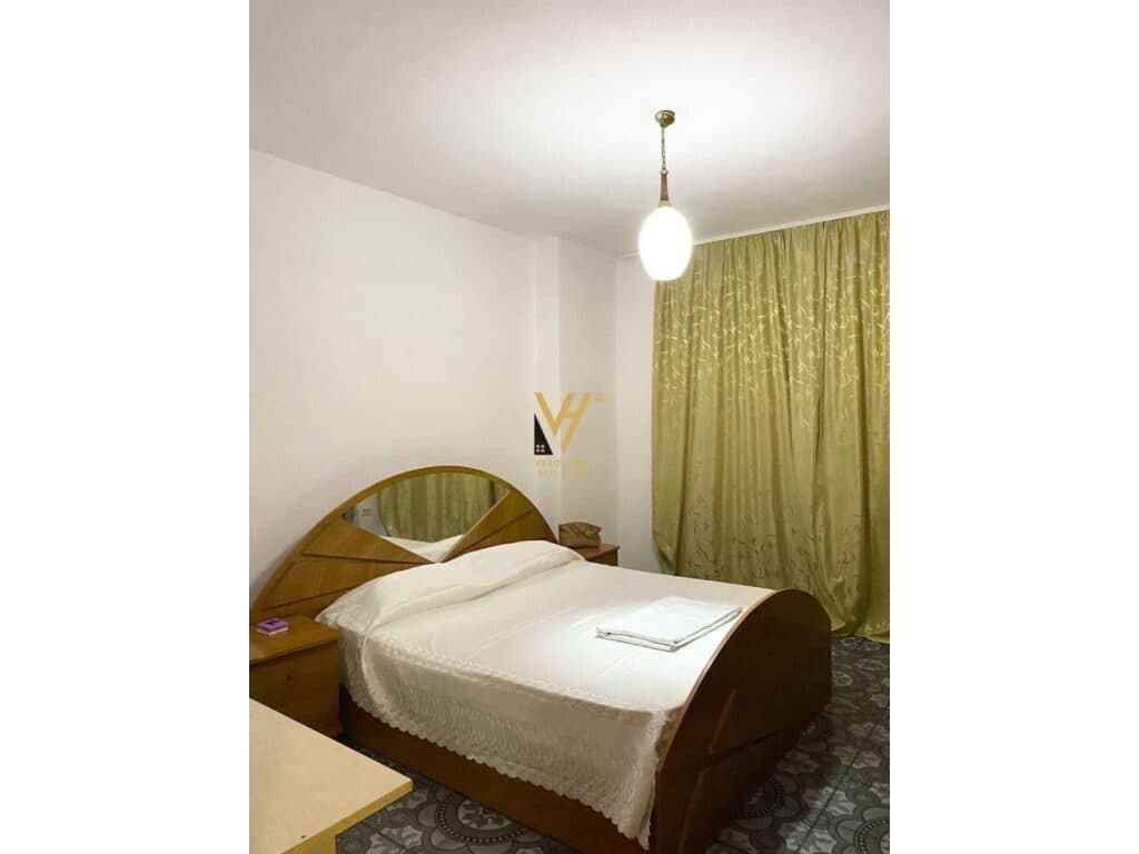 Jepet Apartament 2+1+ballkon me qera te Shkolla e Baletit 90 m2