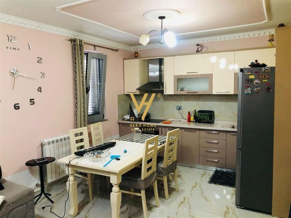 Shitet Shtepi Private ne Vore 120 m2 4