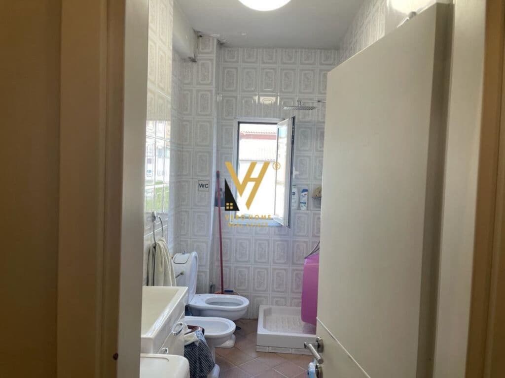 Shitet Apartament 2+1+ballkon te Rruga Myslym Shyri 110 m2 2