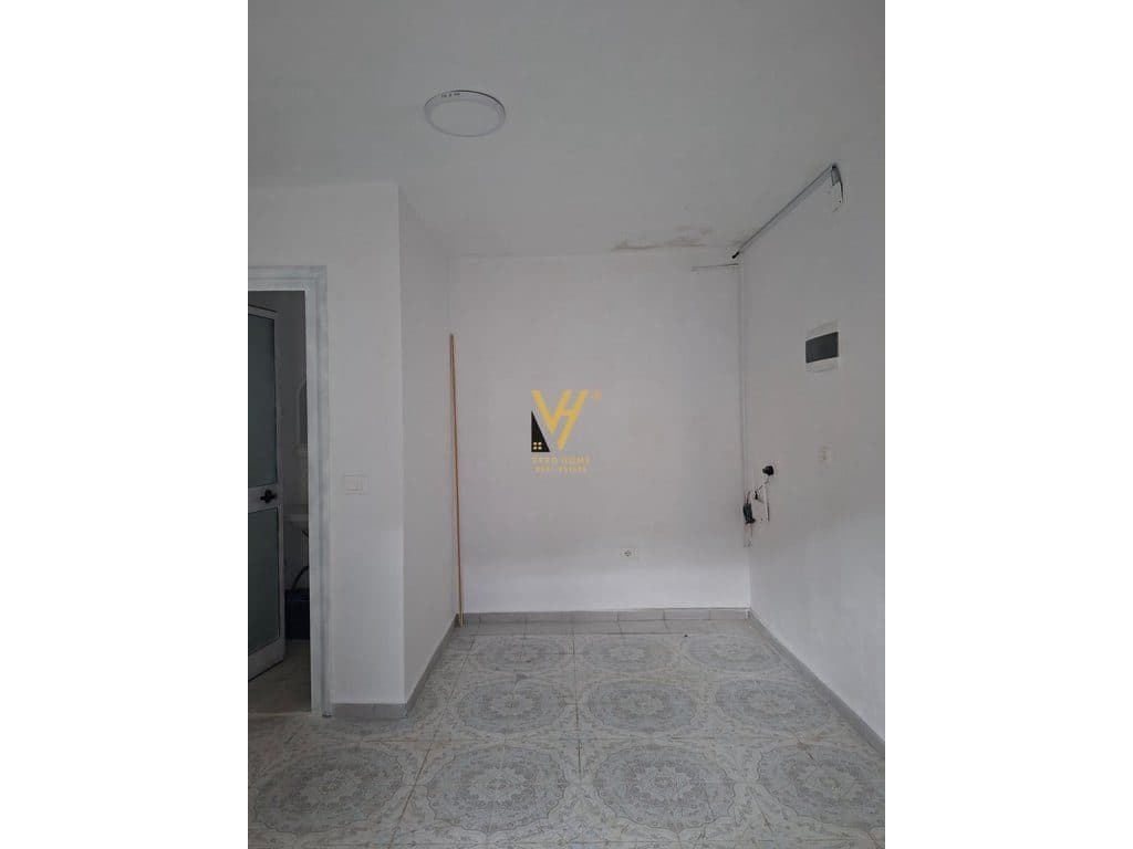 JEPET DYQAN 20 M2 ME QERA NE SELITE 35.000 LEKE 1
