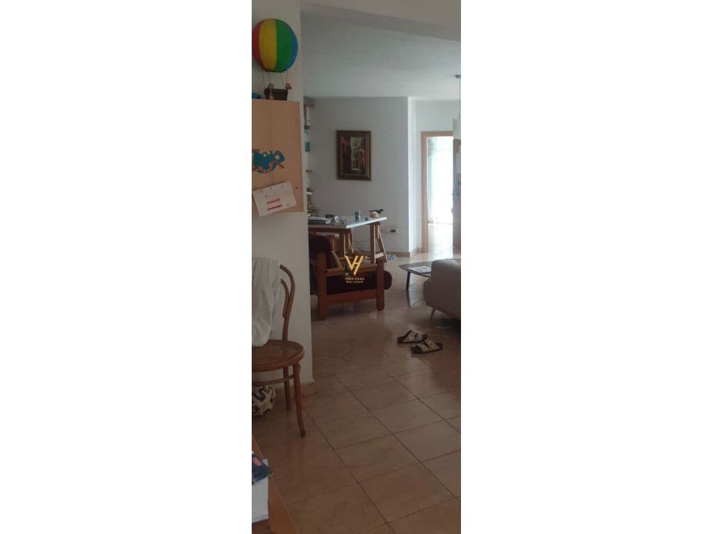 Jepet Apartament 2+1+ballkon me qera te Rruga 3 Deshmoret 140 m2 3