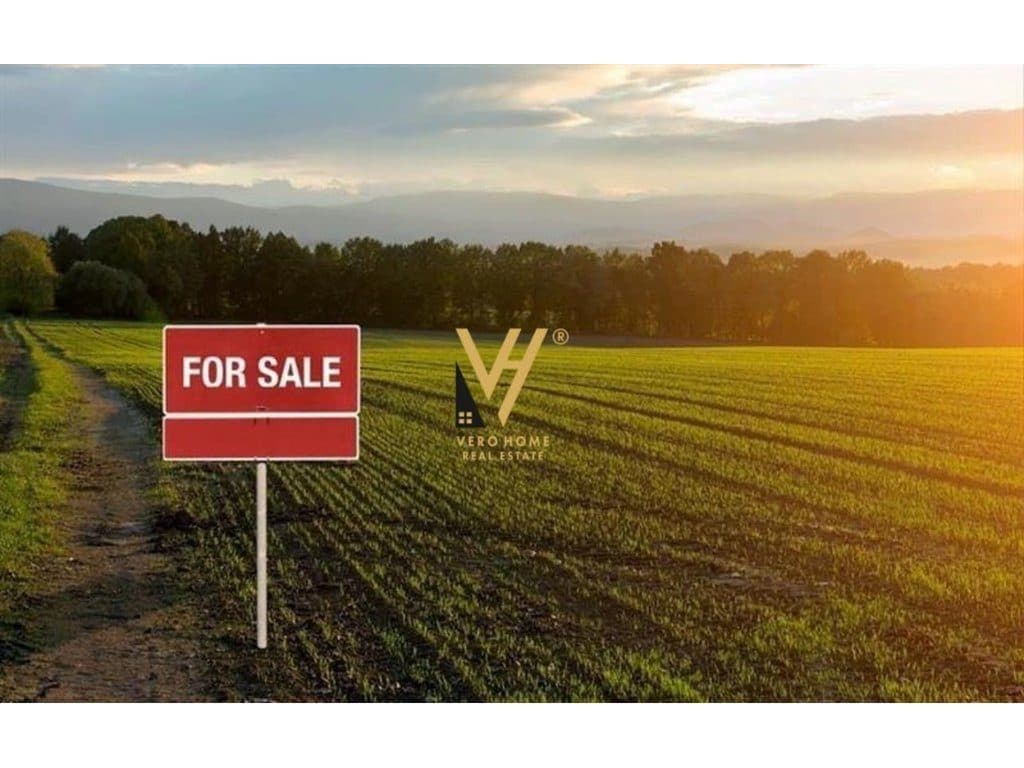 JEPET TRUALL 2.725 M2 ME 33% TE SHINAT E TRENIT, TIRANE