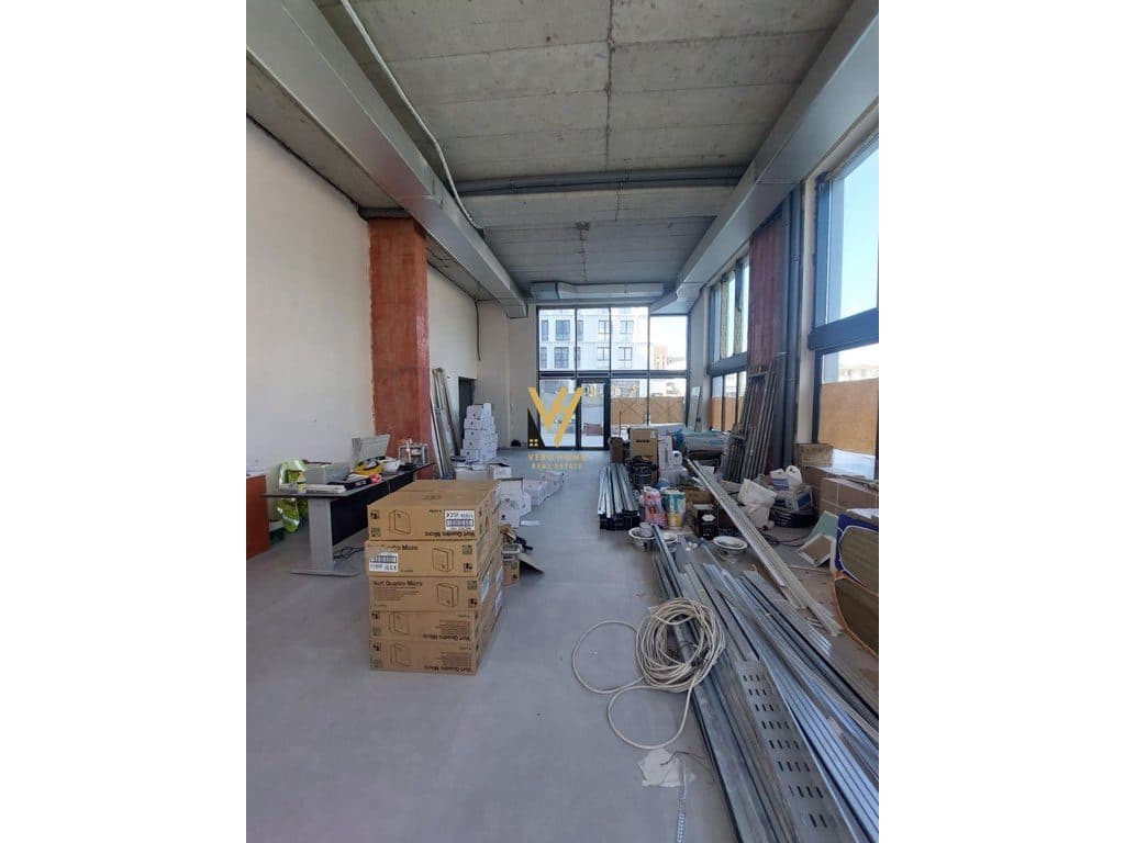 SHITET DYQAN 111 M2 NE DON BOSKO 430.000 EURO 1