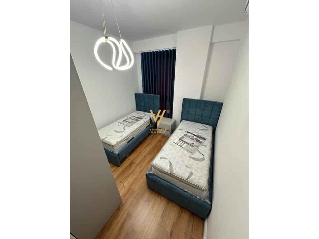 JEPET APARTAMENT 2+1+BLK ME QERA TE KOMUNA E PARISIT 1.200 EURO 4