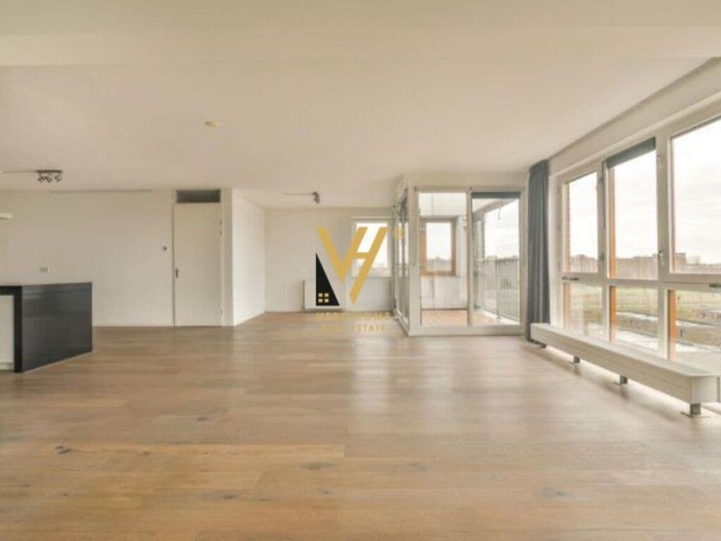 Shitet Apartament 3+1+2 te Rruga Irfan Tomini 136 m2