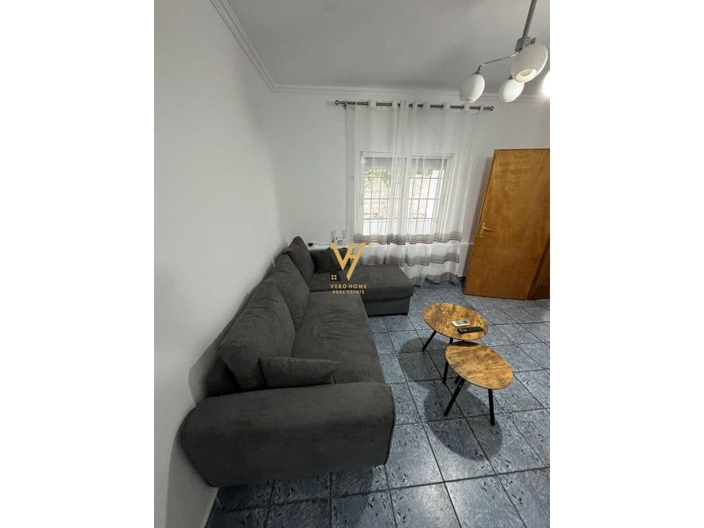 JEPET SHTEPI PRIVATE ME QERA NE DON BOSKO 55.000 LEKE