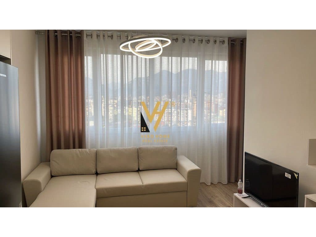 JEPET APARTAMENT 2+1+BLK ME QERA TE SPITALI AMERIKAN 3 600 EURO