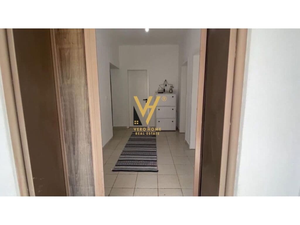 Shitet Shtepi Private ne Porcelan 215 m2
