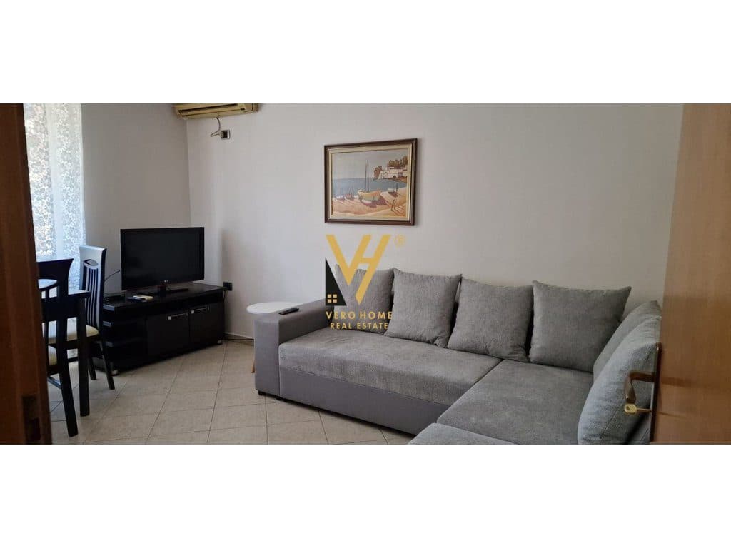 JEPET APARTAMENT 2+1 ME QERA TE 21 DHJETORI 65.000 LEKE