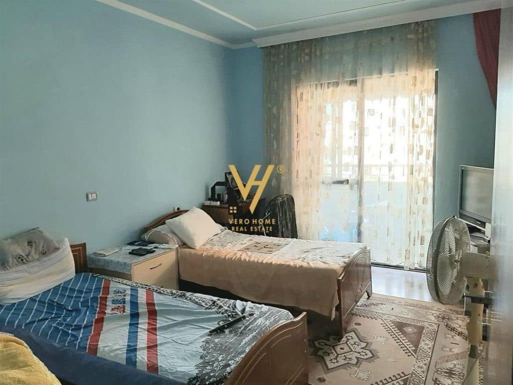 JEPET APARTAMENT 2+1+BLK ME QIRA NE SELITE 650 EURO 4