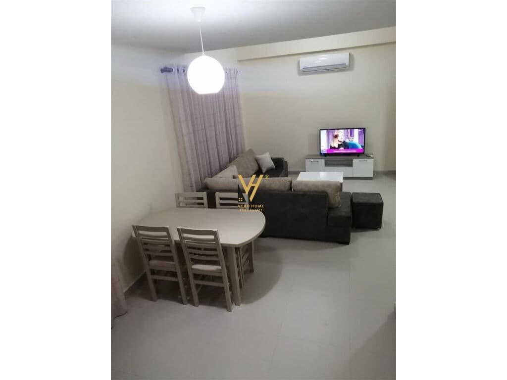 Shitet Vile tre kateshe ne Kinostudio 450 m2 3