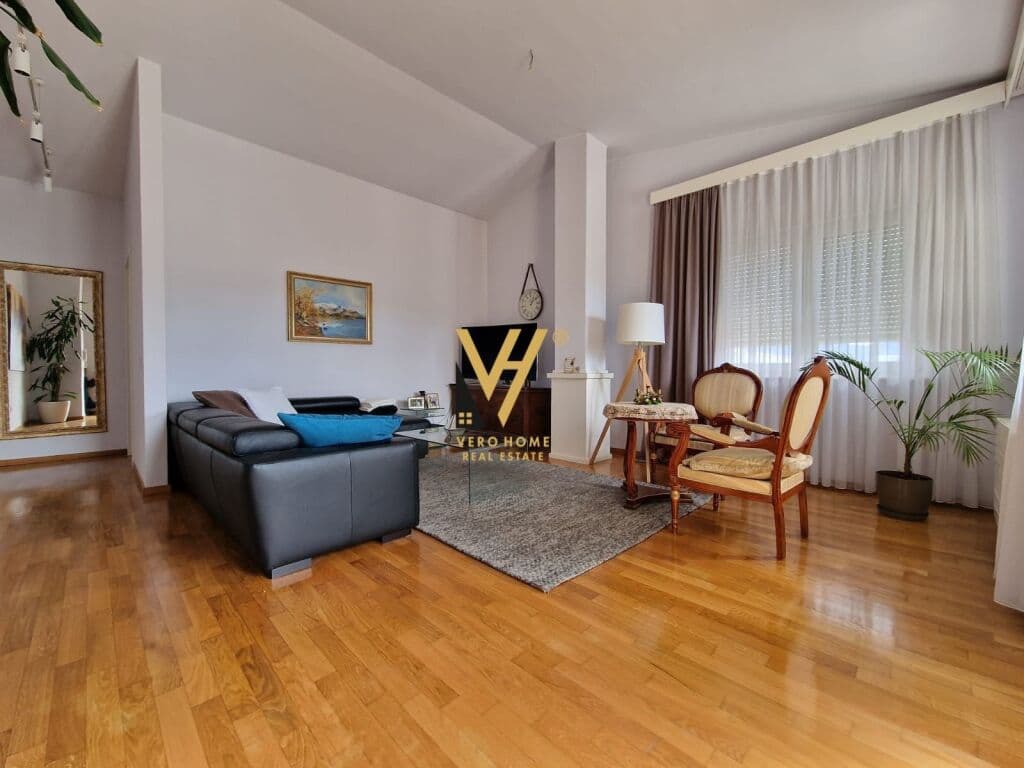 Jepet Apartament 2+1+2+post parkimi me qera te Tegu 235 m2 2