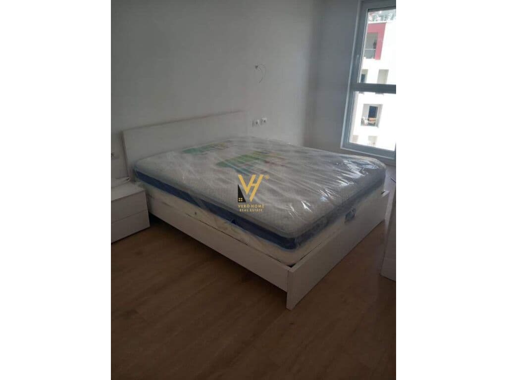 Jepet Apartament 2+1+ballkon me qera te Rruga Siri Kodra 92 m2