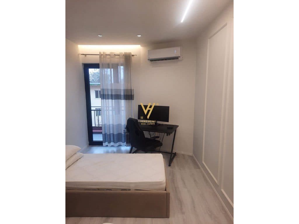 JEPET APARTAMENT 2+1+2 ME QERA TE RRUGA E DIBRES,KOM. ARLIS 750 EURO 4