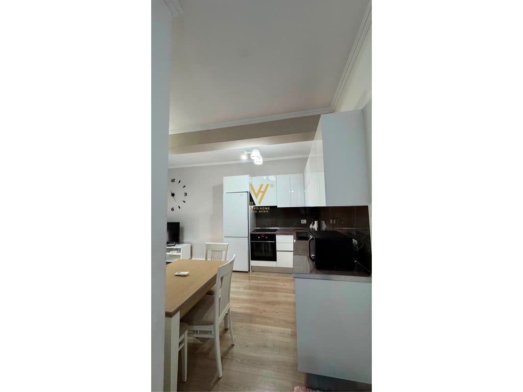 JEPET APARTAMENT 1+1+BLK ME QERA NE BRRYL 60.000 LEKE 2
