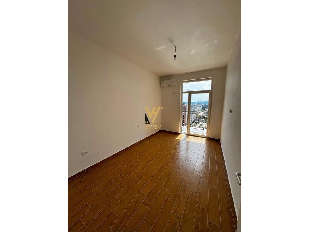 JEPET ZYRE 71 M2 ME QERA TE BULEVARDI I RI 60.000 LEKE 3