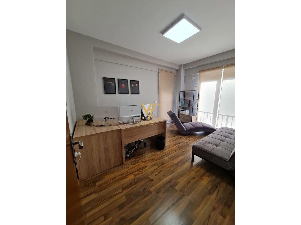 JEPET ZYRE 140 M2 ME QERA TE RR.FROSINA PLAKU 160.000 LEKE 3