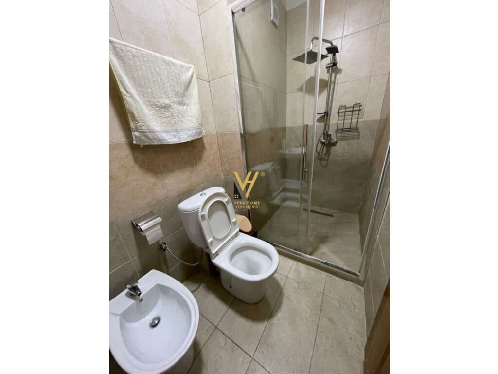 Jepet Apartament 2+1+ballkon me qera te Rr Sami Frasheri , Bllok 85 m2 4