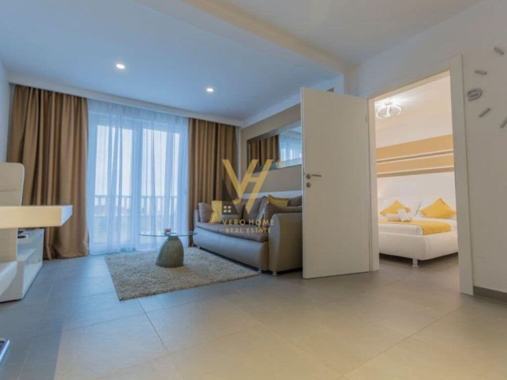 Shitet Apartament 2+1+2 te Liqeni Artificial 126 m2
