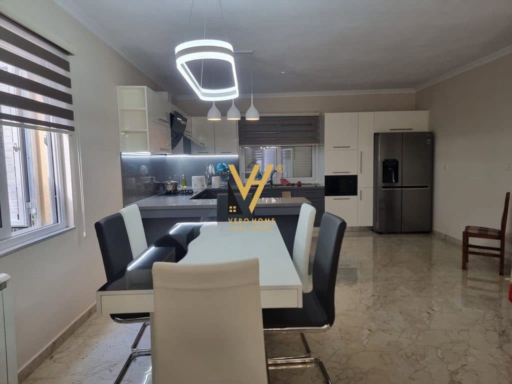 JEPET VILE DY KATESHE ME QIRA TEK ALI DEMI 1.700 EURO 3
