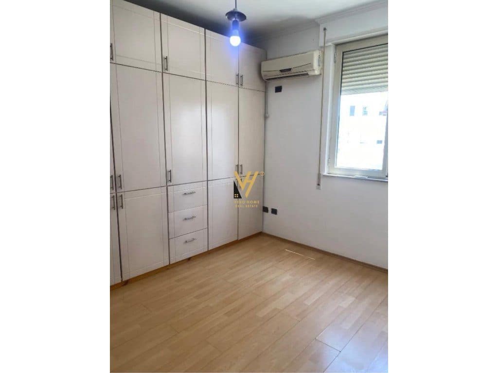 JEPET ZYRE 92 M2 ME QERA TE PAZARI I RI 60.000 LEKE 3