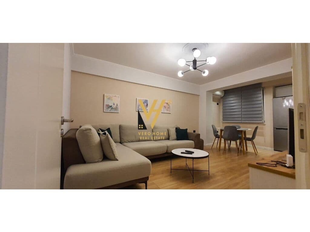 Shitet apartament 2+1+ballkon te Rruga Mine Peza 85 m2 2