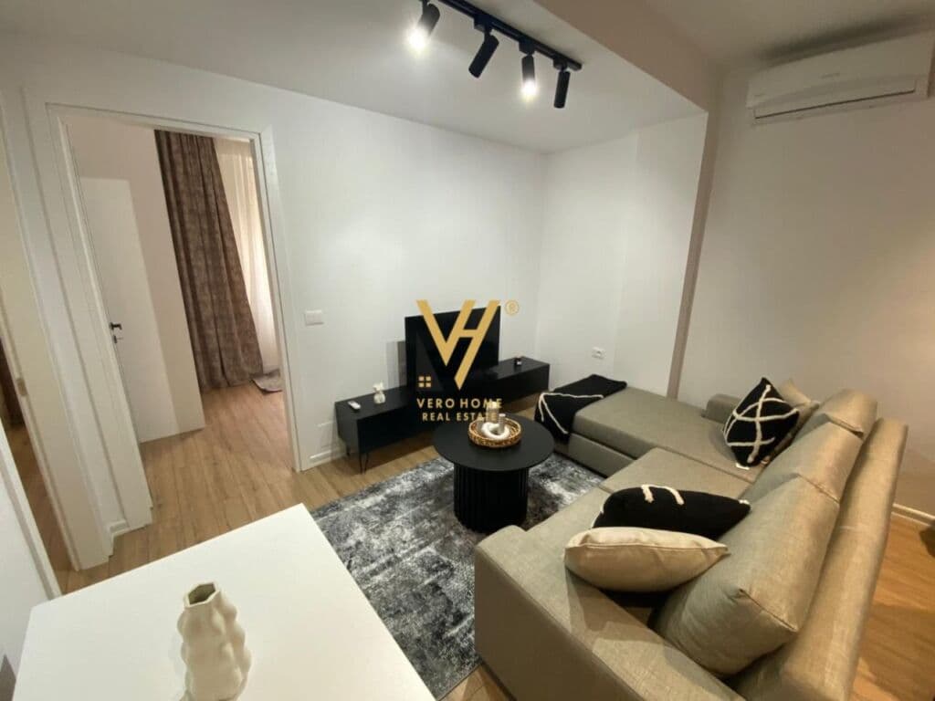 Jepet Apartament 2+1 me qera te Rruga Myslym Shyri 70 m2 4