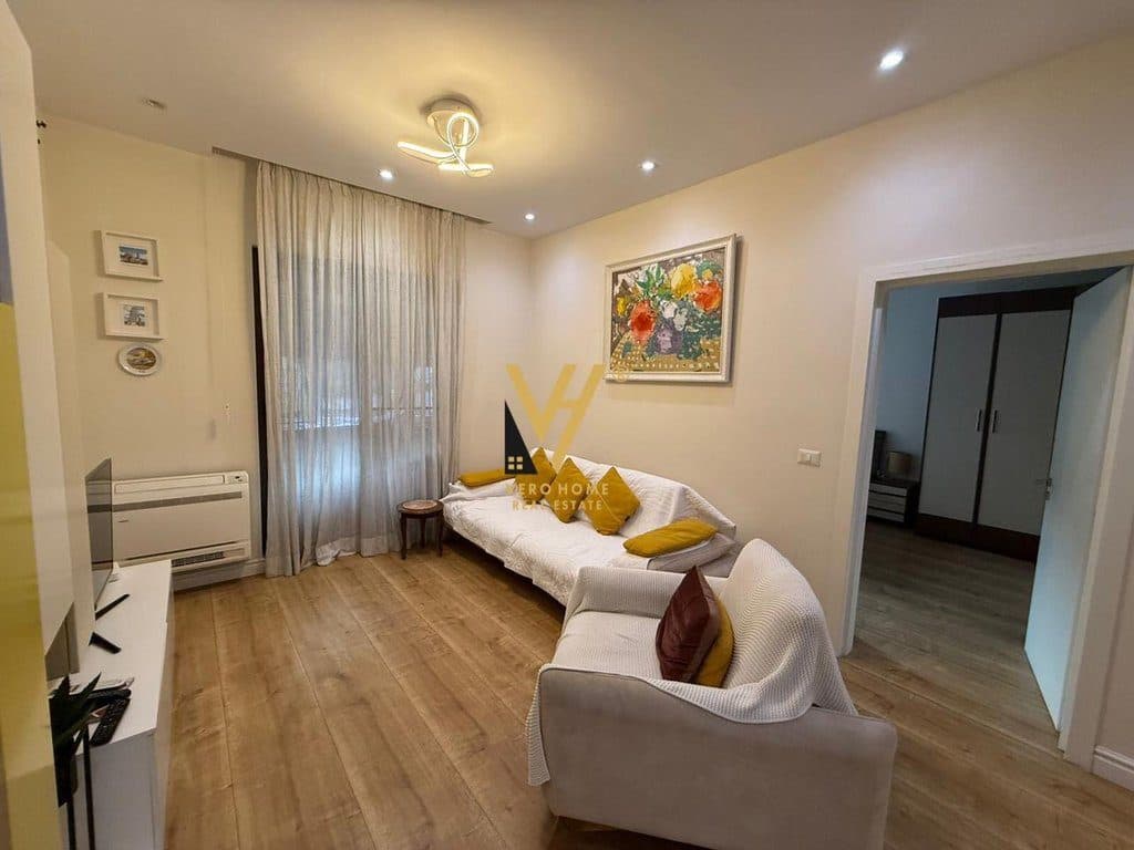 JEPET APARTAMENT 2+1 ME QIRA MYSLYM SHYRI 750 EURO