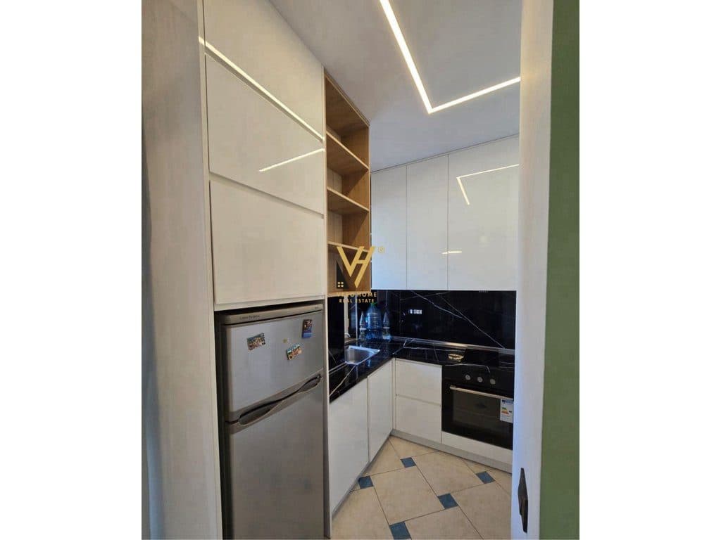 JEPET GARSONIERE 48 M2 ME QIRA NE ASTIR 40.000 LEKE 2