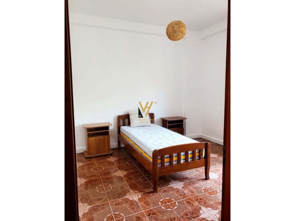 JEPET APARTAMENT 3+1+BLK ME QERA NE SELITE 55.000 LEKE 4