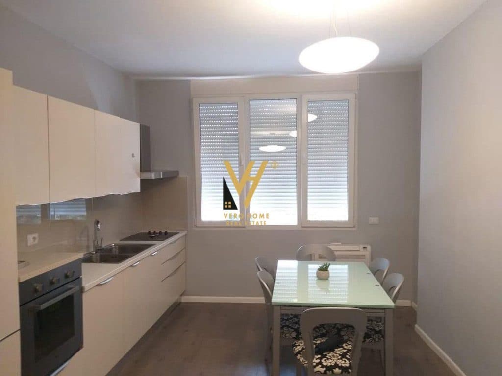 JEPET APARTAMENT 1+1 ME QIRA TEK BLLOKU 90.000 LEKE 3
