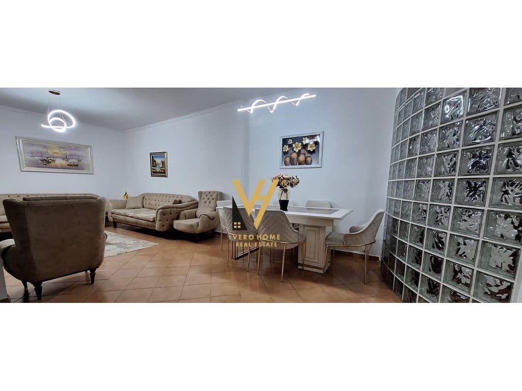 EXCLUZIVE !! SHITET APARTAMENT 2+1+2 TE KOMUNA E PARISIT 225.000 EURO 2