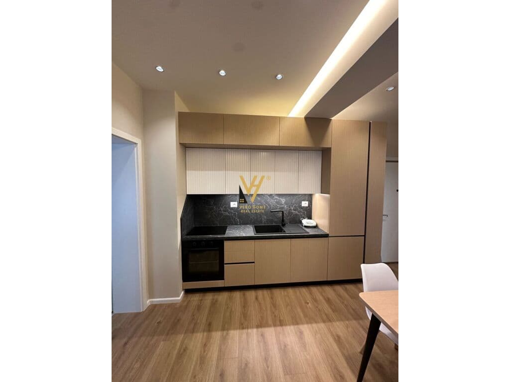 JEPET APARTAMENT 1+1 ME QERA NE ALI DEM 500 EURO 3