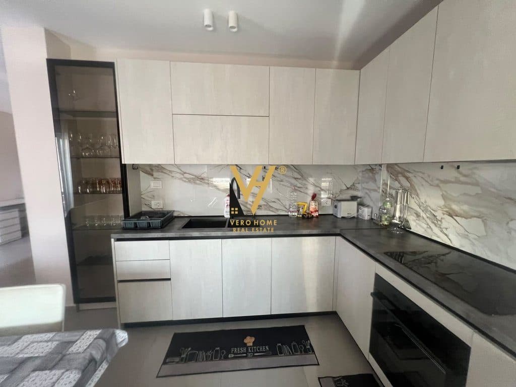 JEPET APARTAMENT 2+1+BLK ME QIRA TE KOMUNA E PARISIT 90.000 LEKE 2