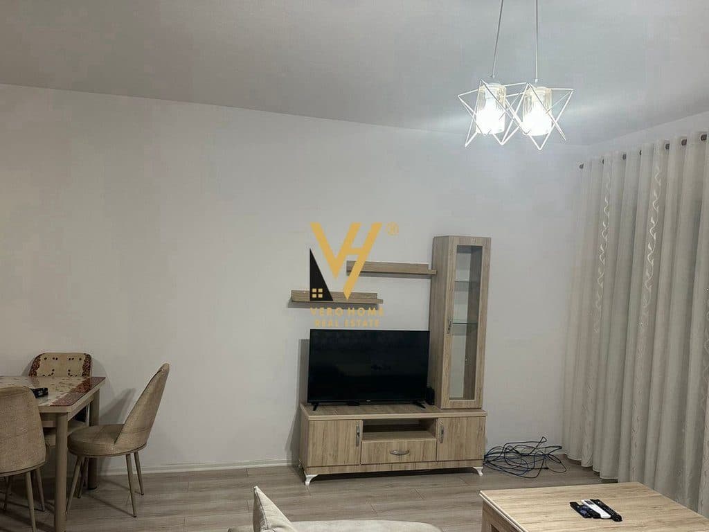 JEPET APARTAMENT 1+1+BLK TE RR. HAXHI HYSEN DALLIU 60.000 LEKE 3