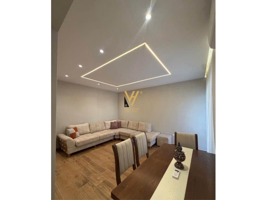 JEPET APARTAMENT 3+1+BLK ME QIRA TE MEDRESEJA 80.000 LEKE