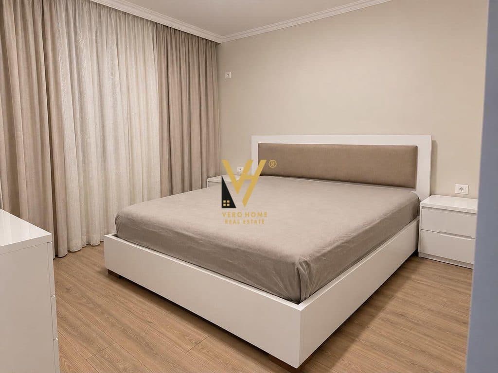 JEPET APARTAMENT 1+1+BLK ME QIRA TE RRUGA PETI 50.000 LEKE 2