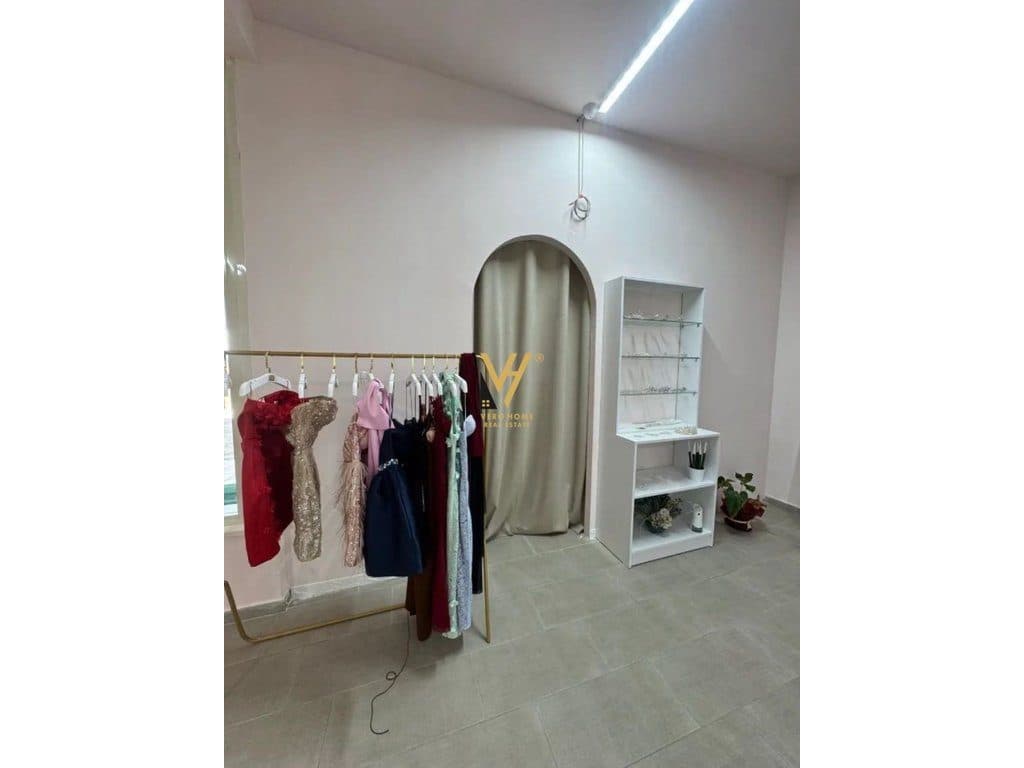 JEPET AMBIENT BIZNESI 95 M2 ME QERA NE FRESK 600 EURO 1